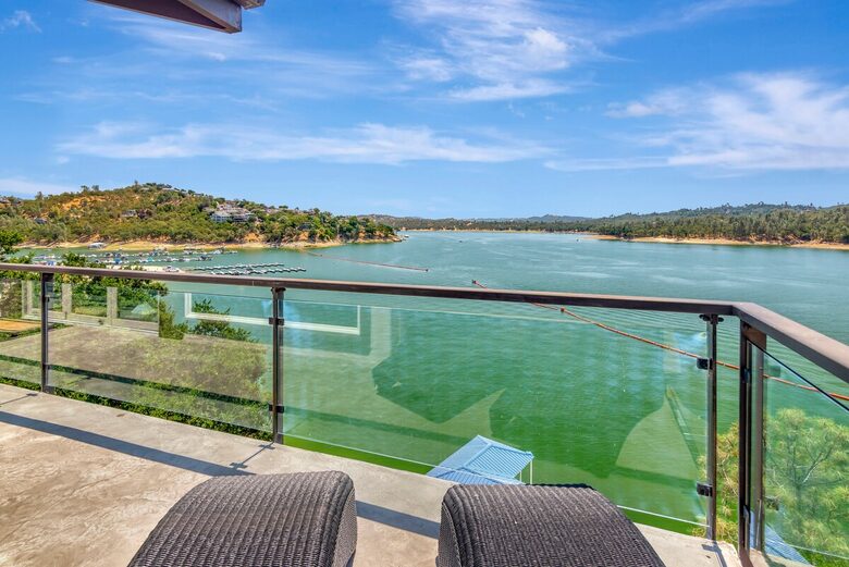 Lake Nacimiento Waterfront Haven for Family & Friends - Bradley, California