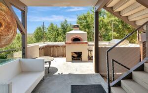 Lake Nacimiento Waterfront Haven for Family & Friends - Bradley, California