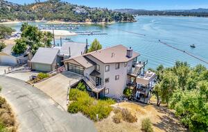 Lake Nacimiento Waterfront Haven for Family & Friends - Bradley, California
