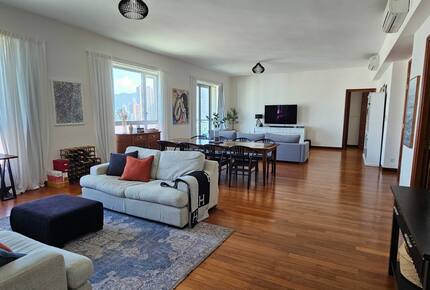 Elegant Wan Chai Residence with Panoramic Views - Wan Chai, Hong Kong