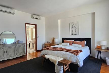 Elegant Wan Chai Residence with Panoramic Views - Wan Chai, Hong Kong