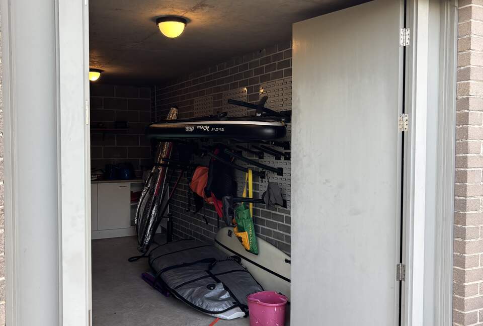 Riverside Escape Overlooking Rangoon Island - Kiama, Australia