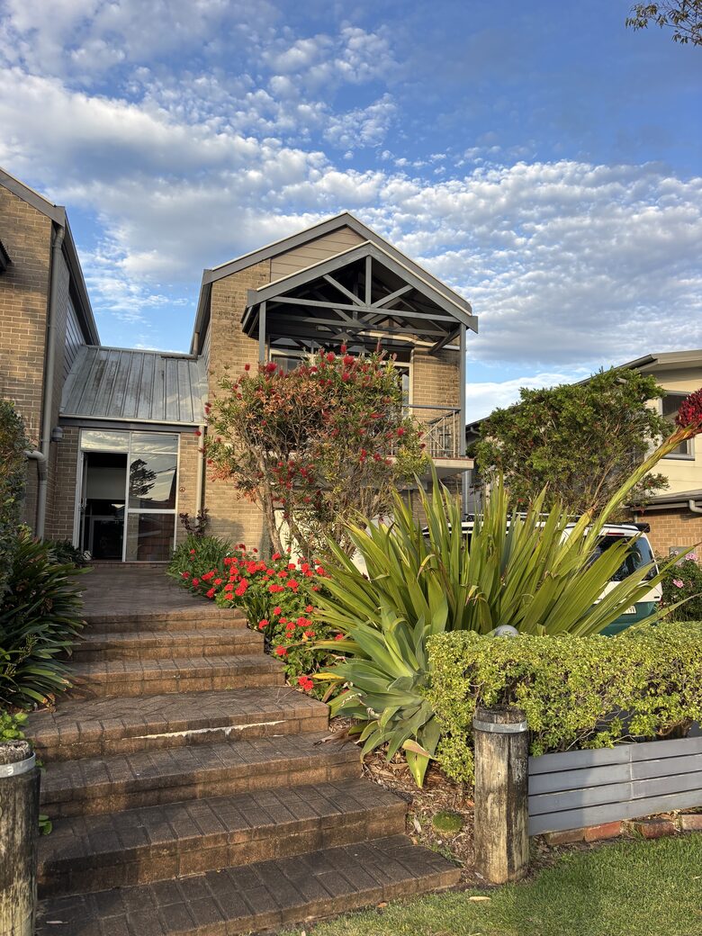 Riverside Escape Overlooking Rangoon Island - Kiama, Australia