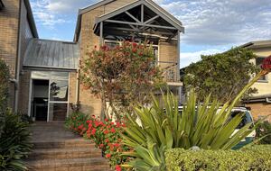 Riverside Escape Overlooking Rangoon Island - Kiama, Australia
