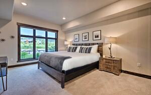 Luxe Park City Condo - Walk To Ski Lift! - Park City, Utah