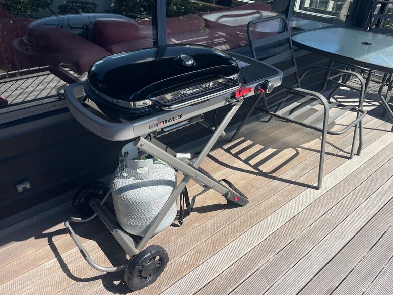 Sunny Wānaka Retreat With Mountain Views - Wānaka, New Zealand