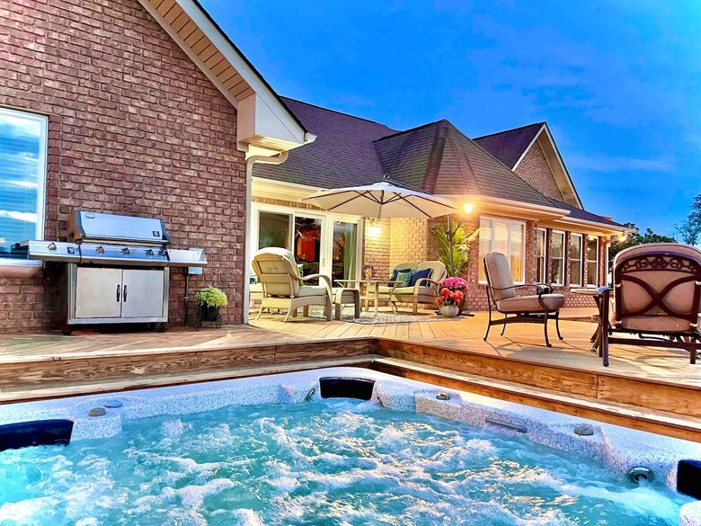 The Chesapeake Haven | 5-Acre Private Beach Getaway - Gloucester County, Virginia