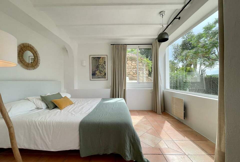 Elegant Hillside Escape with Panoramic Valleys - Sant Miguel, Ibiza, Spain