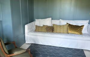 Quintessential Provençal Estate - Jonquières, France