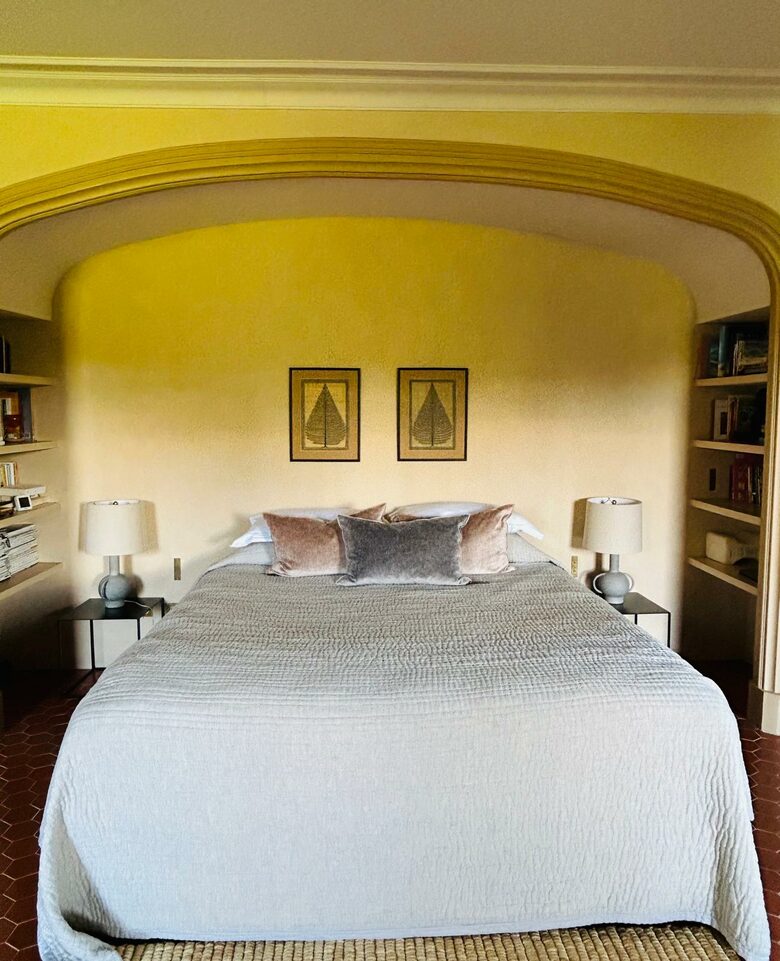 Quintessential Provençal Estate - Jonquières, France