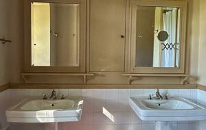 Quintessential Provençal Estate - Jonquières, France