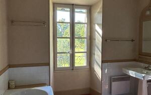 Quintessential Provençal Estate - Jonquières, France