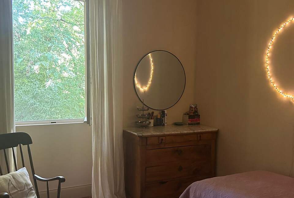 Quintessential Provençal Estate - Jonquières, France