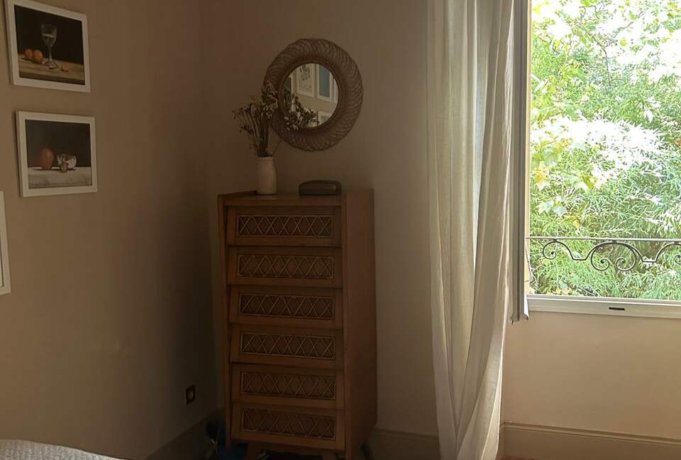 Quintessential Provençal Estate - Jonquières, France