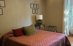 Quintessential Provençal Estate - Jonquières, France