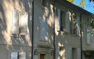 Quintessential Provençal Estate - Jonquières, France