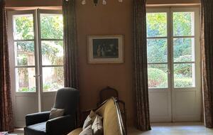 Quintessential Provençal Estate - Jonquières, France