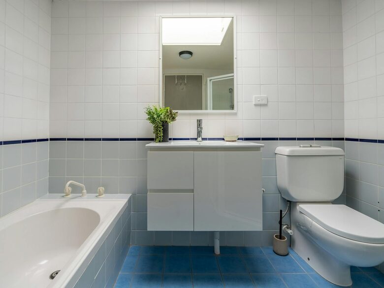 Riverside Escape Overlooking Rangoon Island - Kiama, Australia