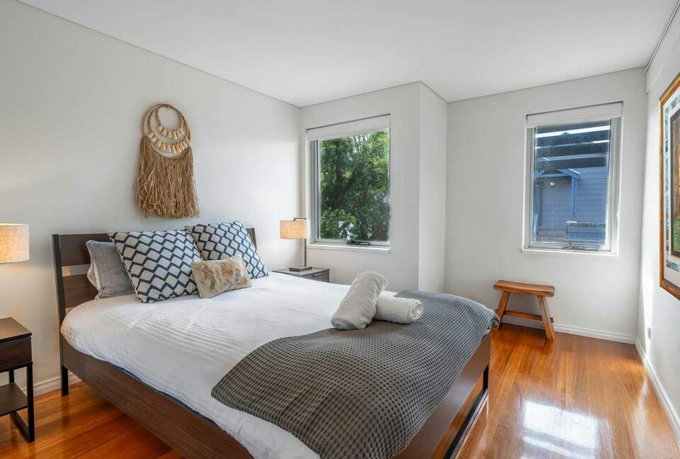 Riverside Escape Overlooking Rangoon Island - Kiama, Australia