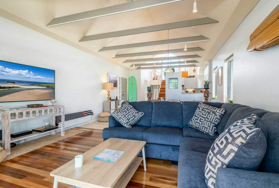 Riverside Escape Overlooking Rangoon Island - Kiama, Australia