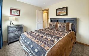 Main Floor Queen Bed 2