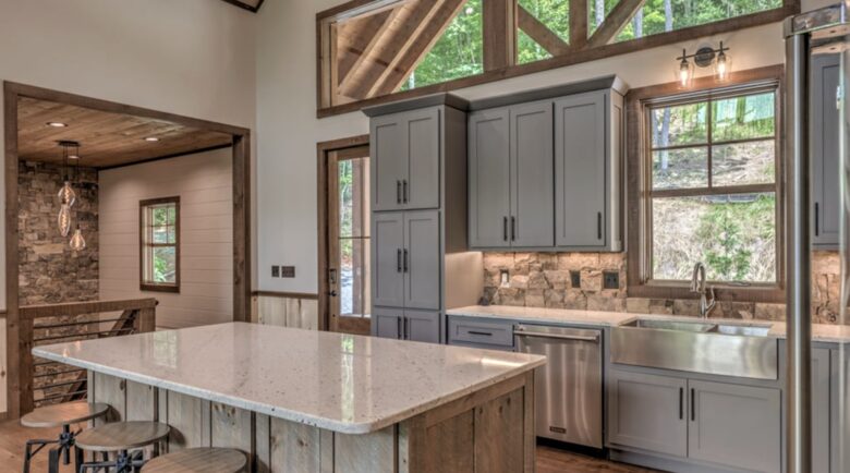 Luxury Riverfront Escape in the Blue Ridge Mountains - Mineral Bluff, Georgia