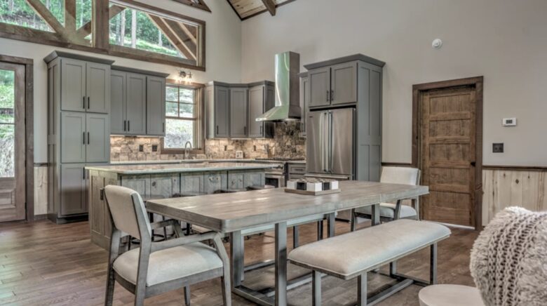 Luxury Riverfront Escape in the Blue Ridge Mountains - Mineral Bluff, Georgia