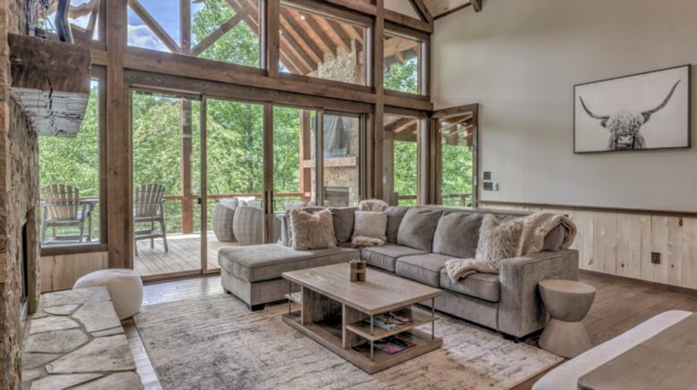 Luxury Riverfront Escape in the Blue Ridge Mountains - Mineral Bluff, Georgia