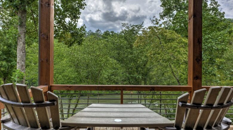Luxury Riverfront Escape in the Blue Ridge Mountains - Mineral Bluff, Georgia
