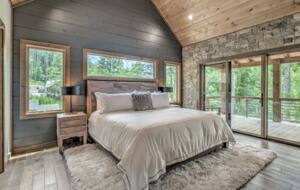 Luxury Riverfront Escape in the Blue Ridge Mountains - Mineral Bluff, Georgia