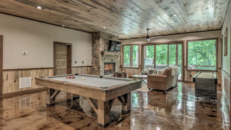 Luxury Riverfront Escape in the Blue Ridge Mountains - Mineral Bluff, Georgia