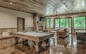 Luxury Riverfront Escape in the Blue Ridge Mountains - Mineral Bluff, Georgia