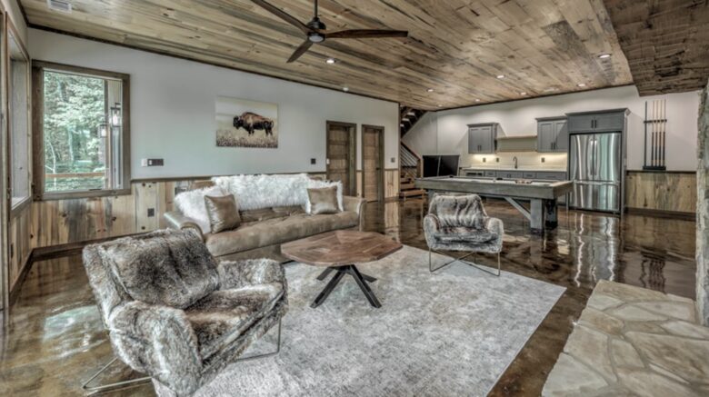 Luxury Riverfront Escape in the Blue Ridge Mountains - Mineral Bluff, Georgia