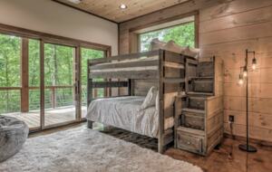 Luxury Riverfront Escape in the Blue Ridge Mountains - Mineral Bluff, Georgia