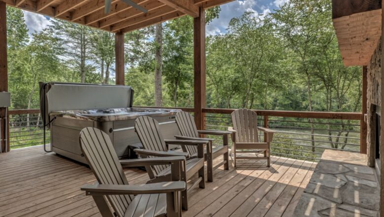 Luxury Riverfront Escape in the Blue Ridge Mountains - Mineral Bluff, Georgia
