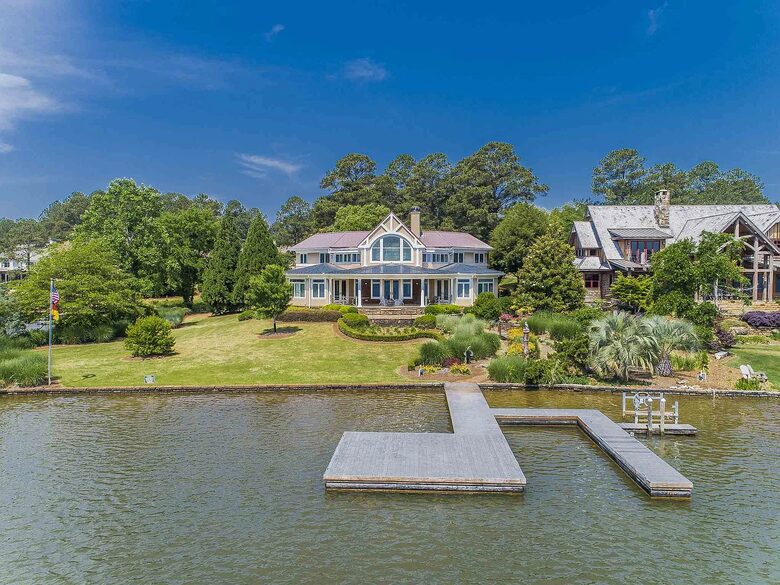 Elegant Cuscowilla Lakefront Home with Panoramic Views - Eatonton, Georgia