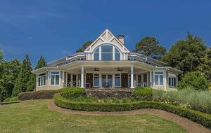 Elegant Cuscowilla Lakefront Home with Panoramic Views - Eatonton, Georgia