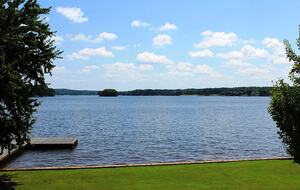 Elegant Cuscowilla Lakefront Home with Panoramic Views - Eatonton, Georgia