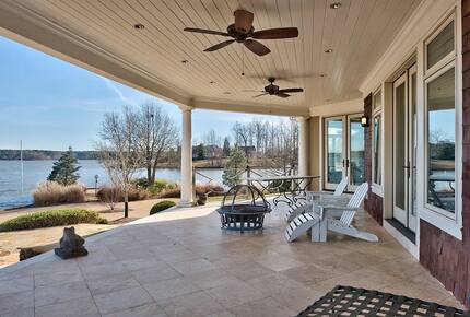 Elegant Cuscowilla Lakefront Home with Panoramic Views - Eatonton, Georgia