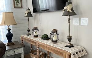 Cozy Cottage Near Lake Geneva with Hot Tub - Williams Bay, Wisconsin