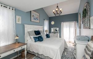 Cozy Cottage Near Lake Geneva with Hot Tub - Williams Bay, Wisconsin