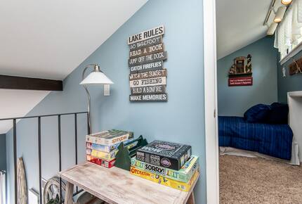 Cozy Cottage Near Lake Geneva with Hot Tub - Williams Bay, Wisconsin