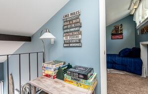 Cozy Cottage Near Lake Geneva with Hot Tub - Williams Bay, Wisconsin