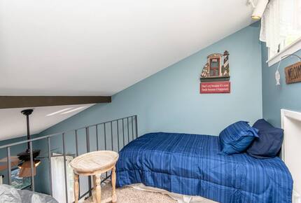 Cozy Cottage Near Lake Geneva with Hot Tub - Williams Bay, Wisconsin