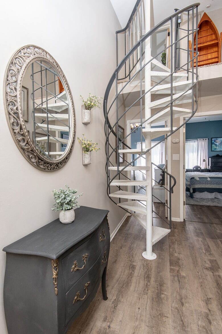 Cozy Cottage Near Lake Geneva with Hot Tub - Williams Bay, Wisconsin