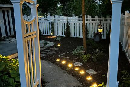 Cozy Cottage Near Lake Geneva with Hot Tub - Williams Bay, Wisconsin