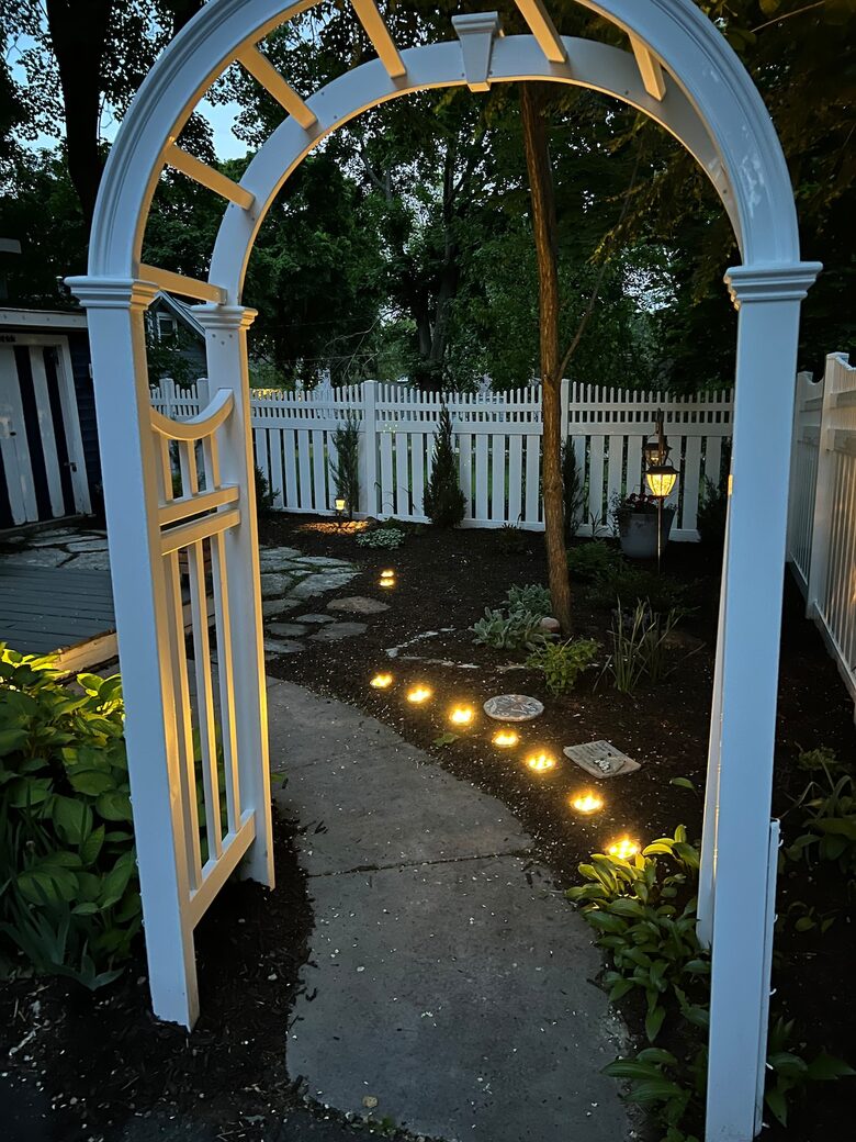 Cozy Cottage Near Lake Geneva with Hot Tub - Williams Bay, Wisconsin