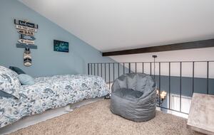 Cozy Cottage Near Lake Geneva with Hot Tub - Williams Bay, Wisconsin