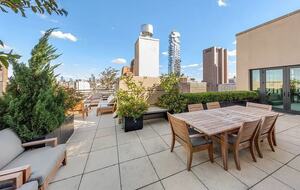 Elevated Elegance | 360° Terrace Penthouse Overlooking Manhattan’s Landmarks - New York City, New York