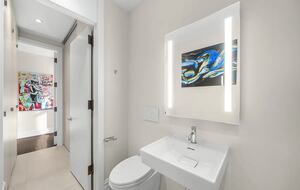 Elevated Elegance | 360° Terrace Penthouse Overlooking Manhattan’s Landmarks - New York City, New York